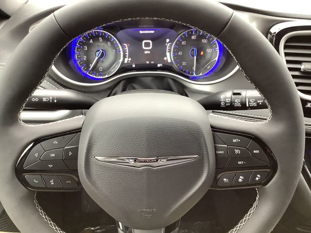 New 2026 Chrysler Pacifica Select w/ S Appearance Package image 11