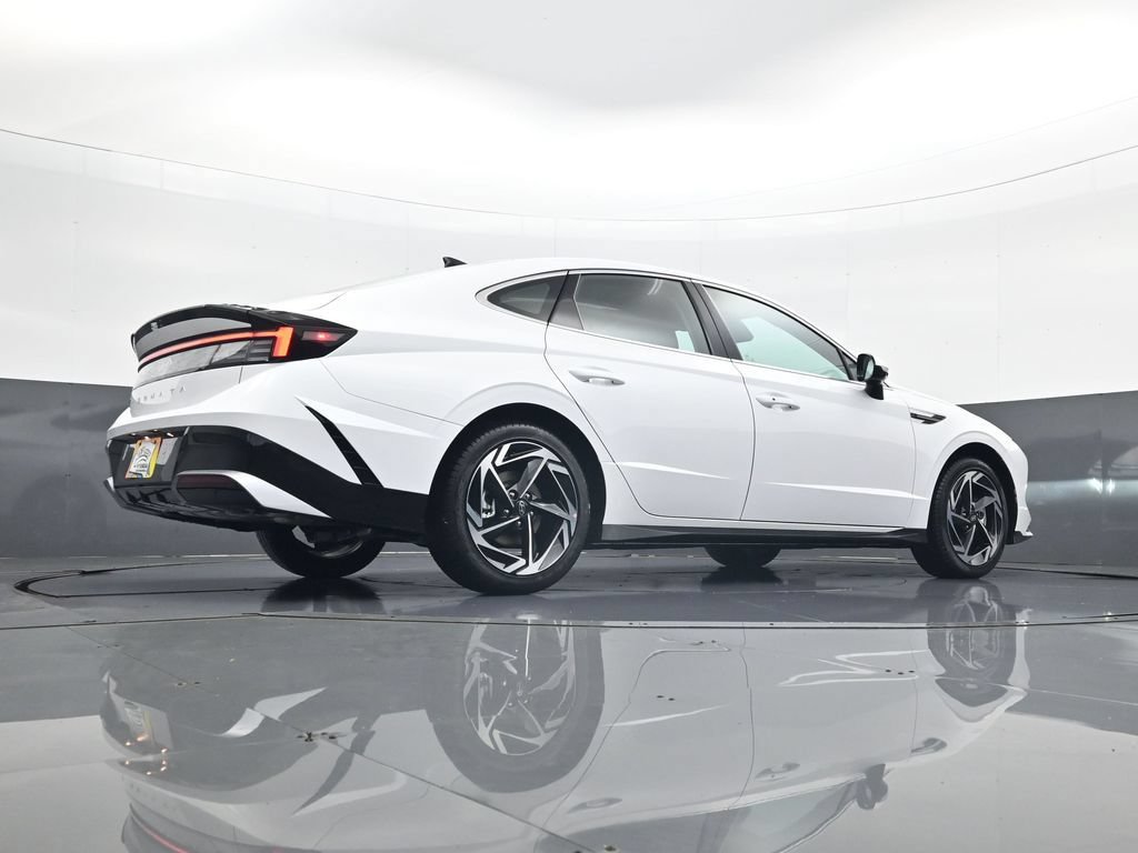 New 2026 Hyundai Sonata SEL FWD image 25