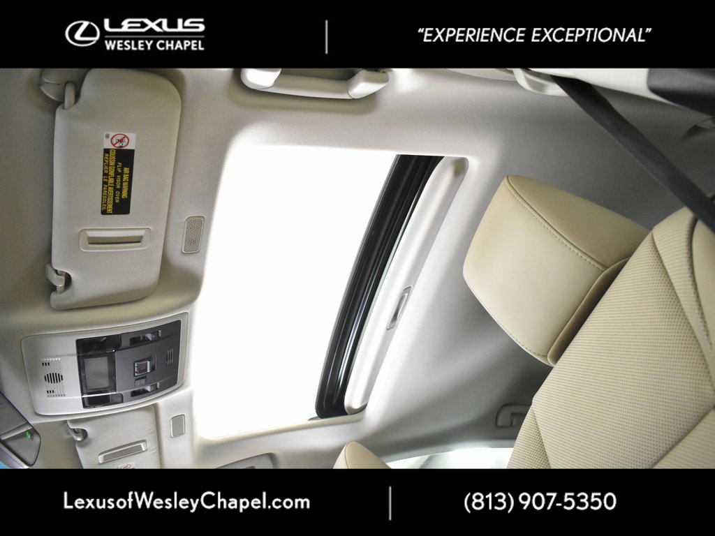 Used 2020 Lexus ES 300h w/ Premium Package image 43