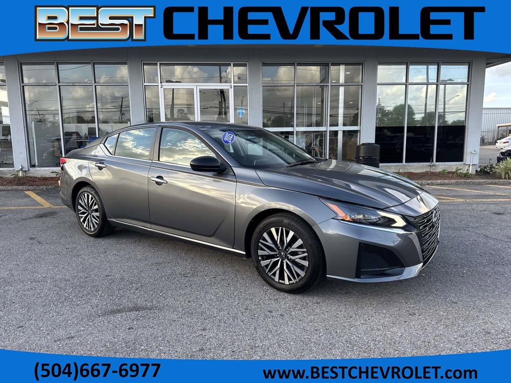 Used 2025 Nissan Altima 2.5 SV