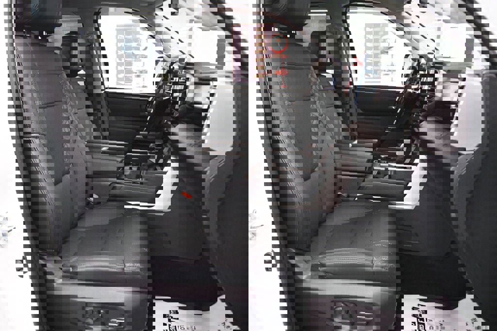 Used 2022 Toyota Tundra SR5 w/ SR5 Premium Package image 24