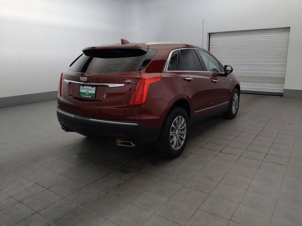 Used 2018 Cadillac XT5 Luxury w/ Driver Awareness Package FWD image 9