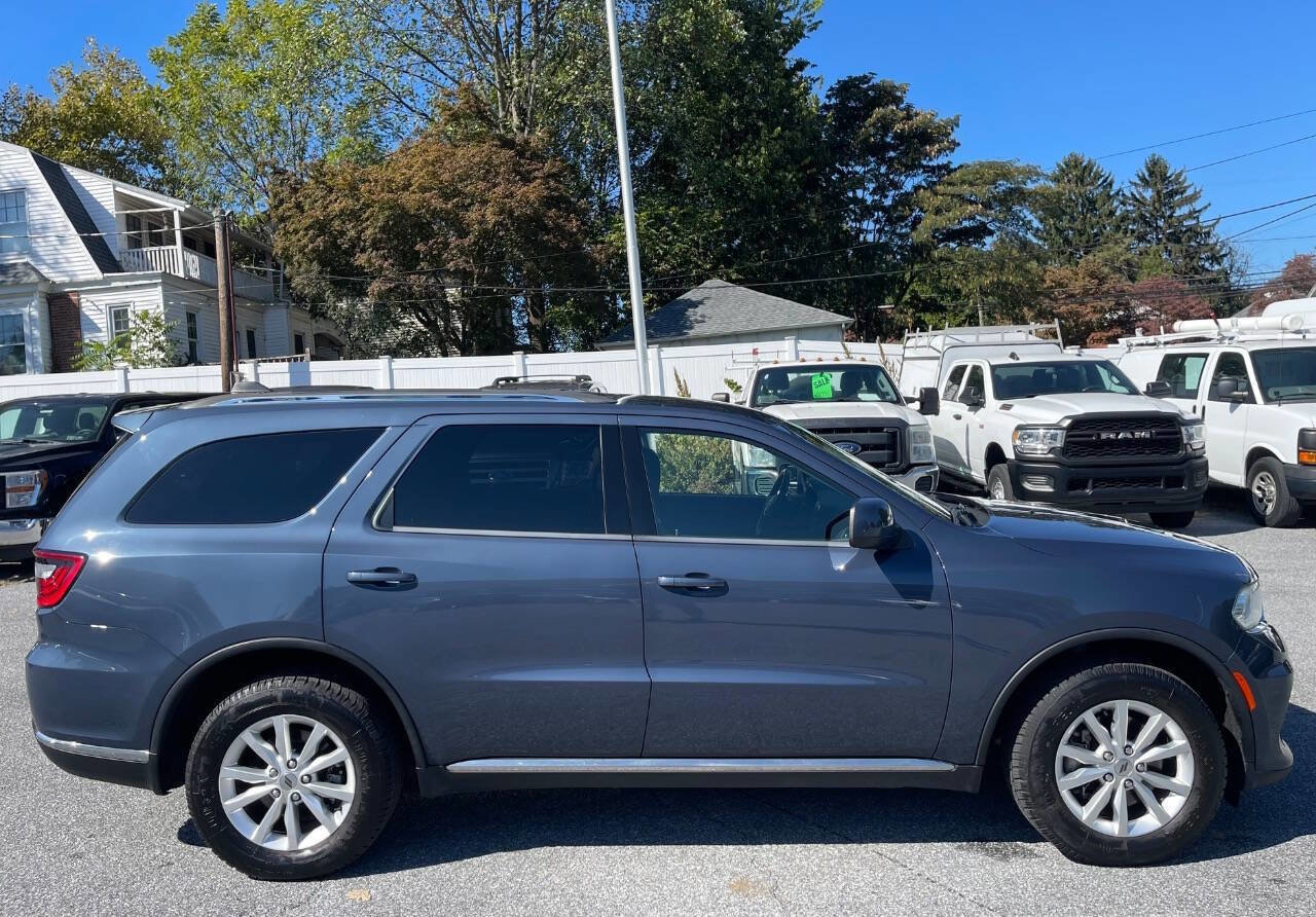 Used 2021 Dodge Durango SXT image 6