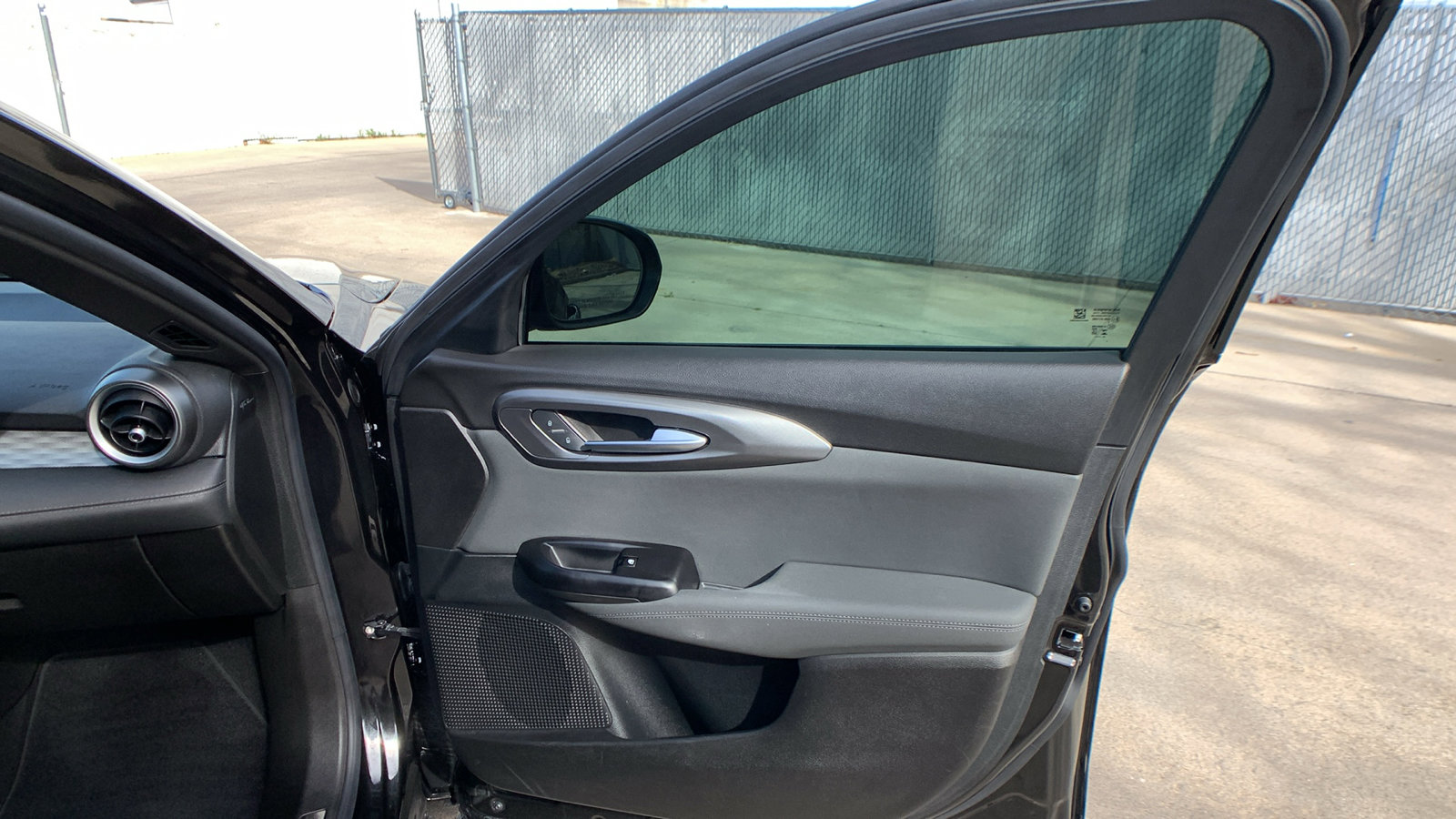 Used 2024 Alfa Romeo Tonale Veloce w/ Premium Interior Package image 30