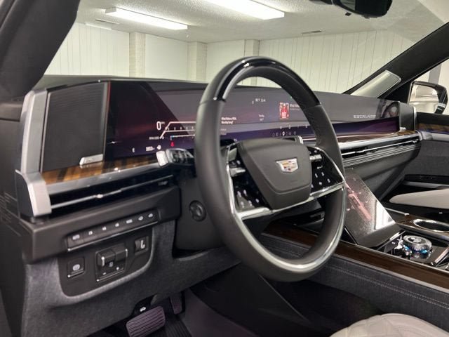 Certified 2026 Cadillac Escalade Platinum Sport w/ LPO, ONYX Package AWD/4WD image 14