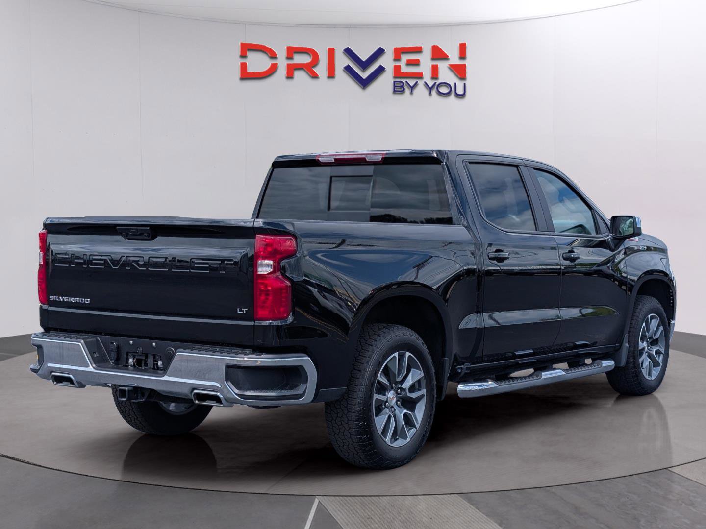 Used 2026 Chevrolet Silverado 1500 LT image 6