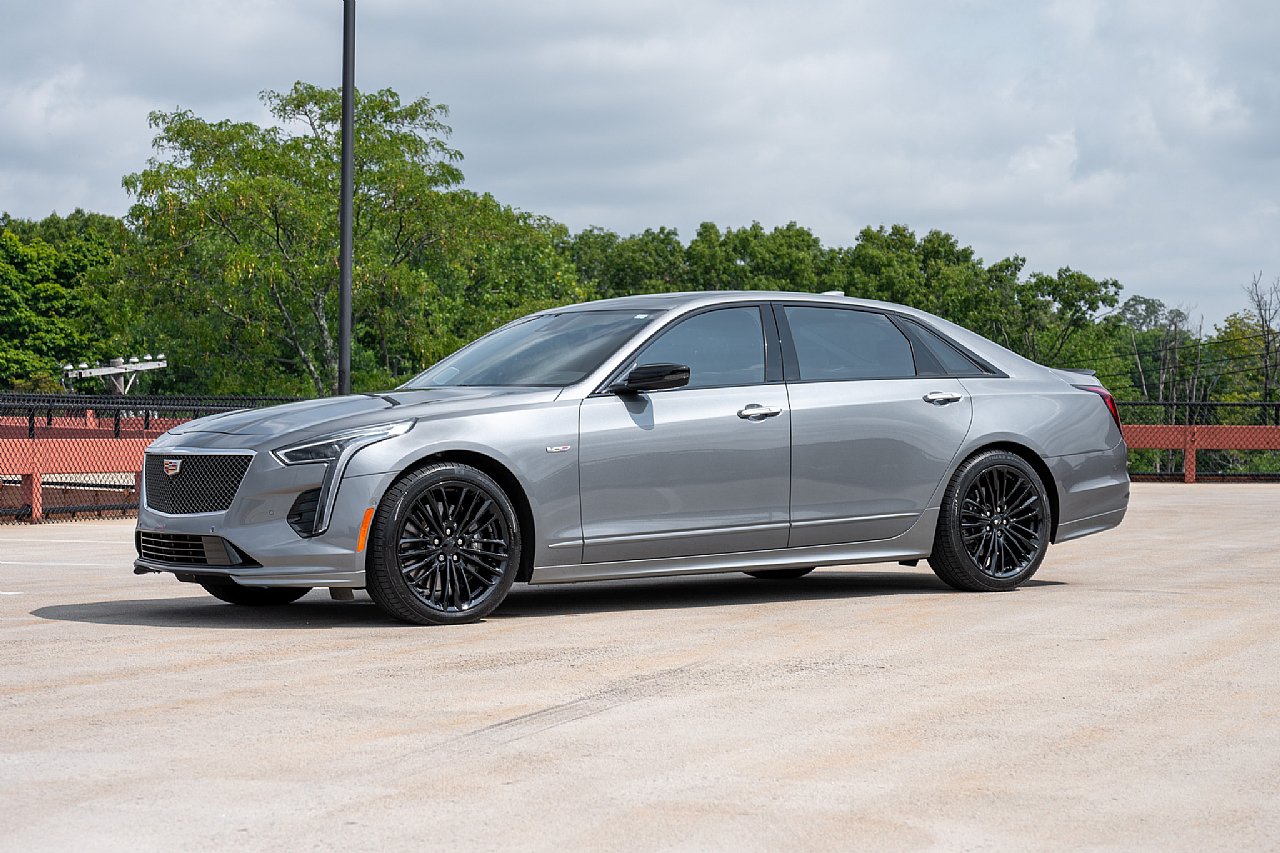 Used 2019 Cadillac CT6 V w/ Driver Assist Package AWD/4WD image 2
