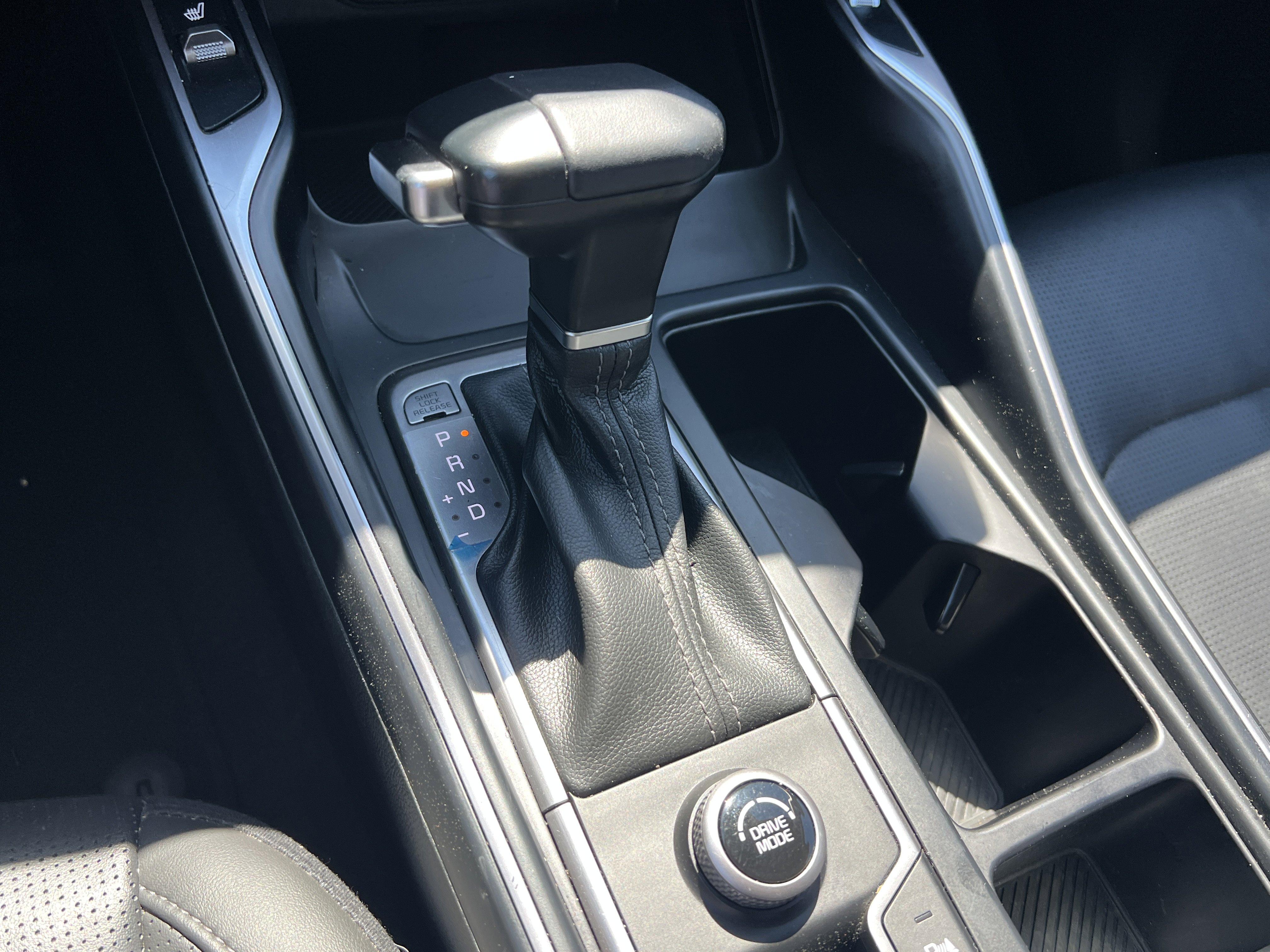 Certified 2025 Kia Sorento S image 30