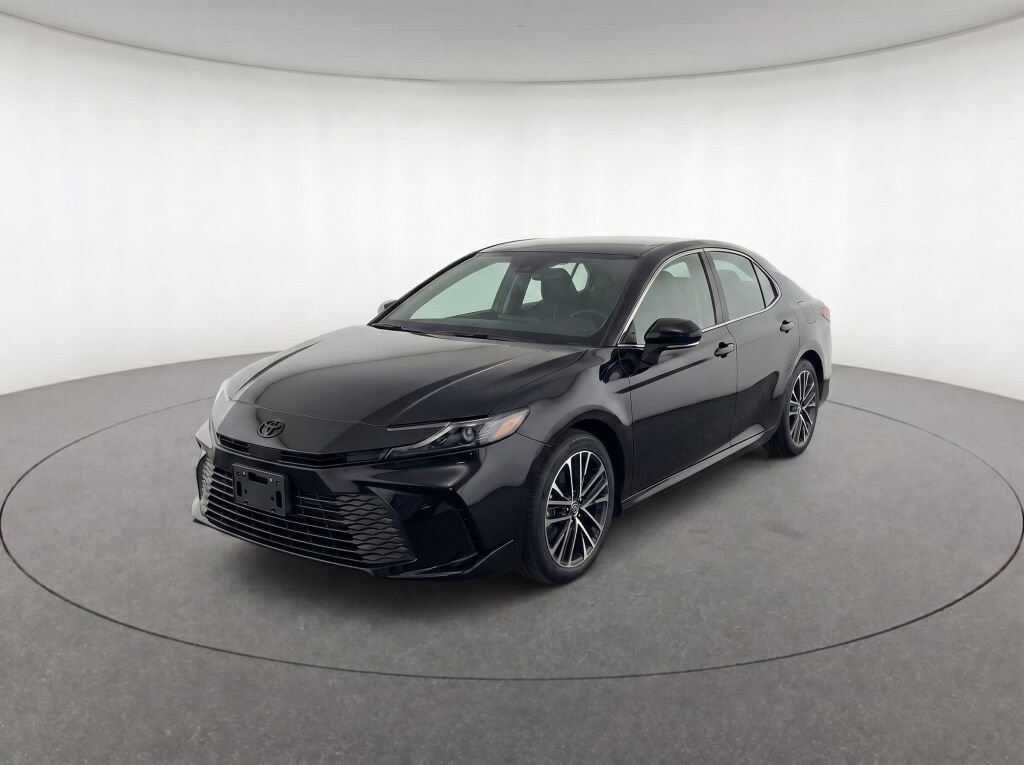 Used 2026 Toyota Camry XLE w/ Premium Package AWD/4WD image 3