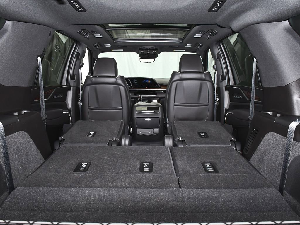 Used 2021 Cadillac Escalade Premium Luxury w/ Driver Assist Tech Package AWD/4WD image 72