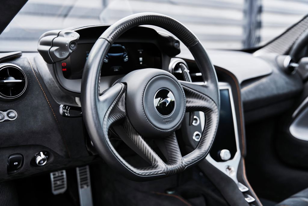 Used 2024 McLaren 750S image 37