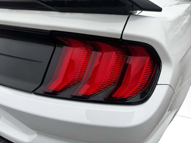 Used 2018 Ford Mustang Premium RWD image 15