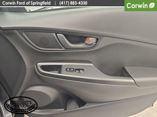 Used 2023 Hyundai Kona SEL FWD image 11