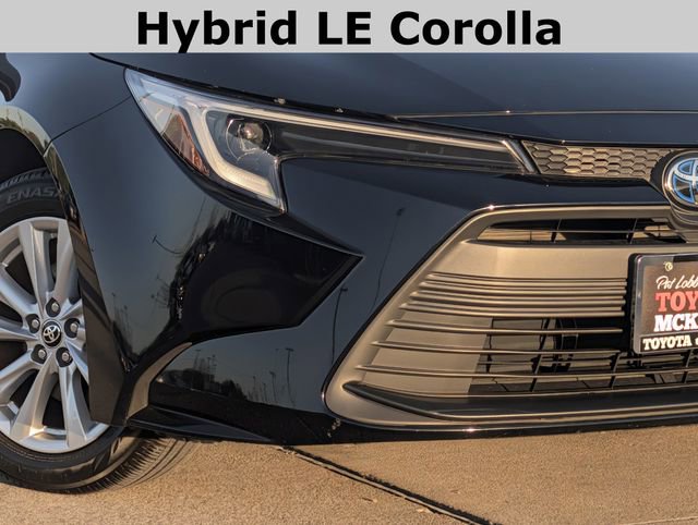 Used 2024 Toyota Corolla LE w/ LE Convenience Package image 3