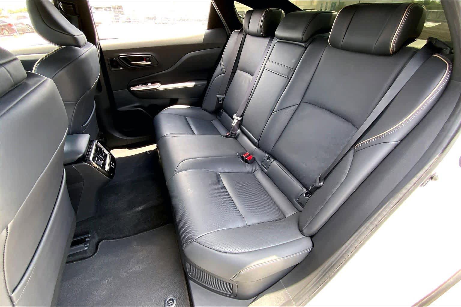 Used 2024 Toyota Crown Platinum AWD/4WD image 20