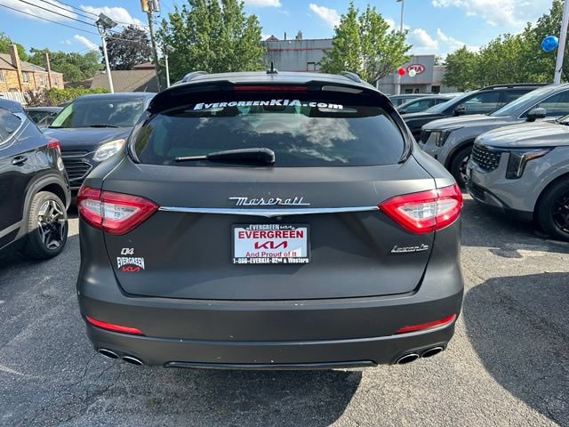 Used 2018 Maserati Levante GranSport AWD/4WD image 5