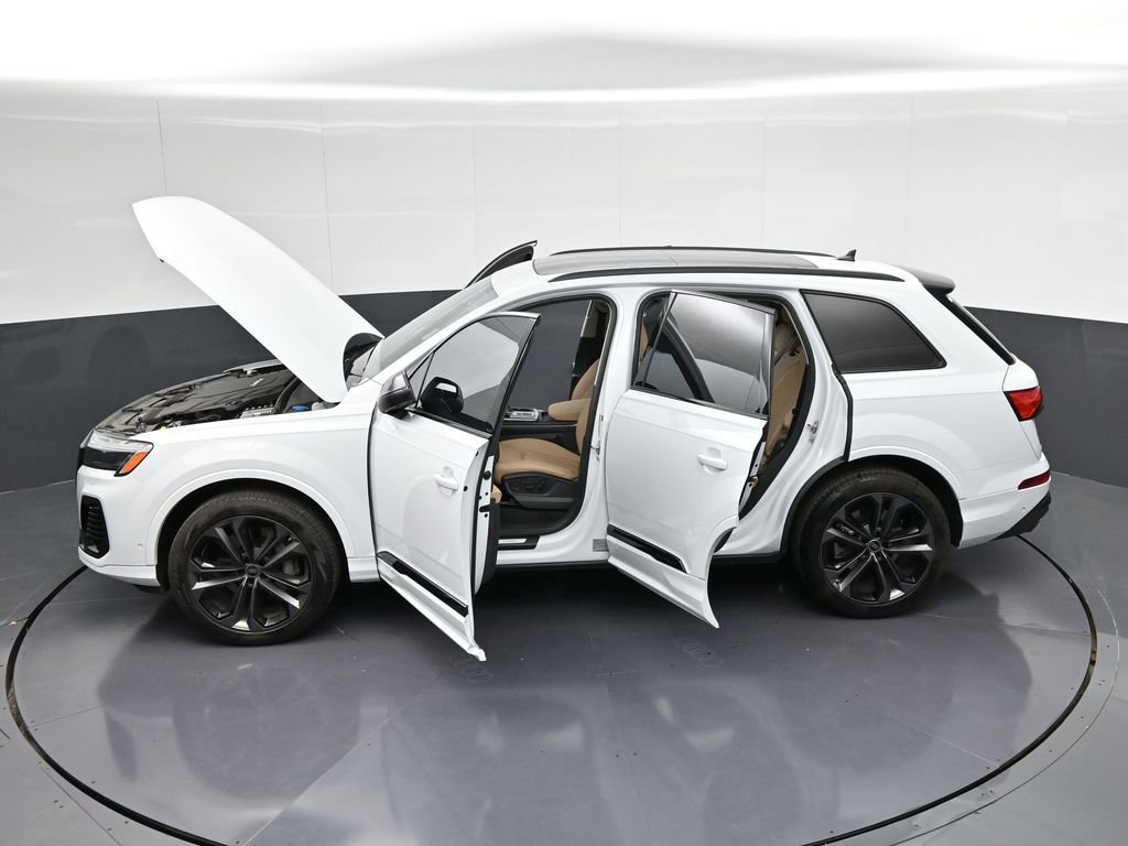 Used 2025 Audi Q7 3.0T Premium Plus w/ Premium Plus Package image 38