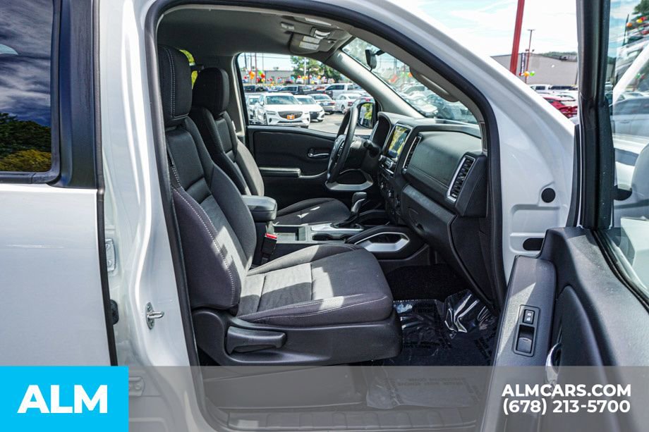 Used 2023 Nissan Frontier SV image 23