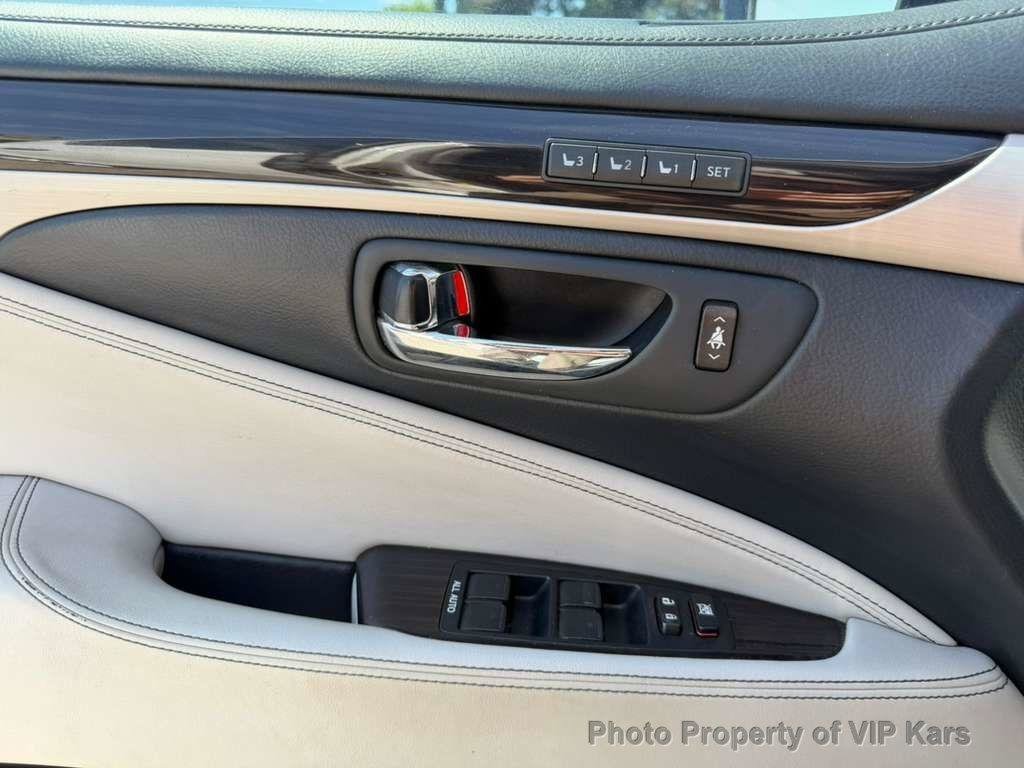 Used 2013 Lexus LS 460 w/ Comfort Pkg RWD image 20