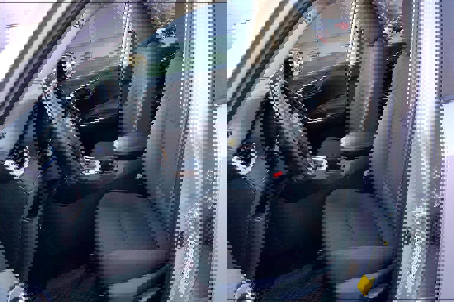 Used 2024 Toyota RAV4 LE image 8