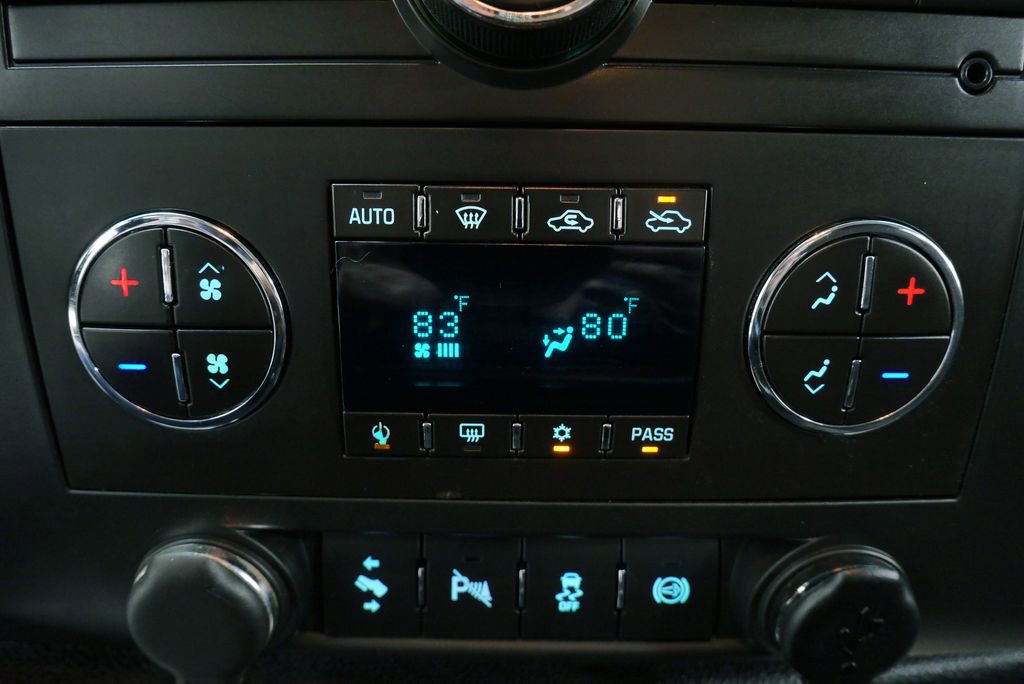 Used 2013 Chevrolet Silverado 2500 LT w/ Interior Plus Package image 32