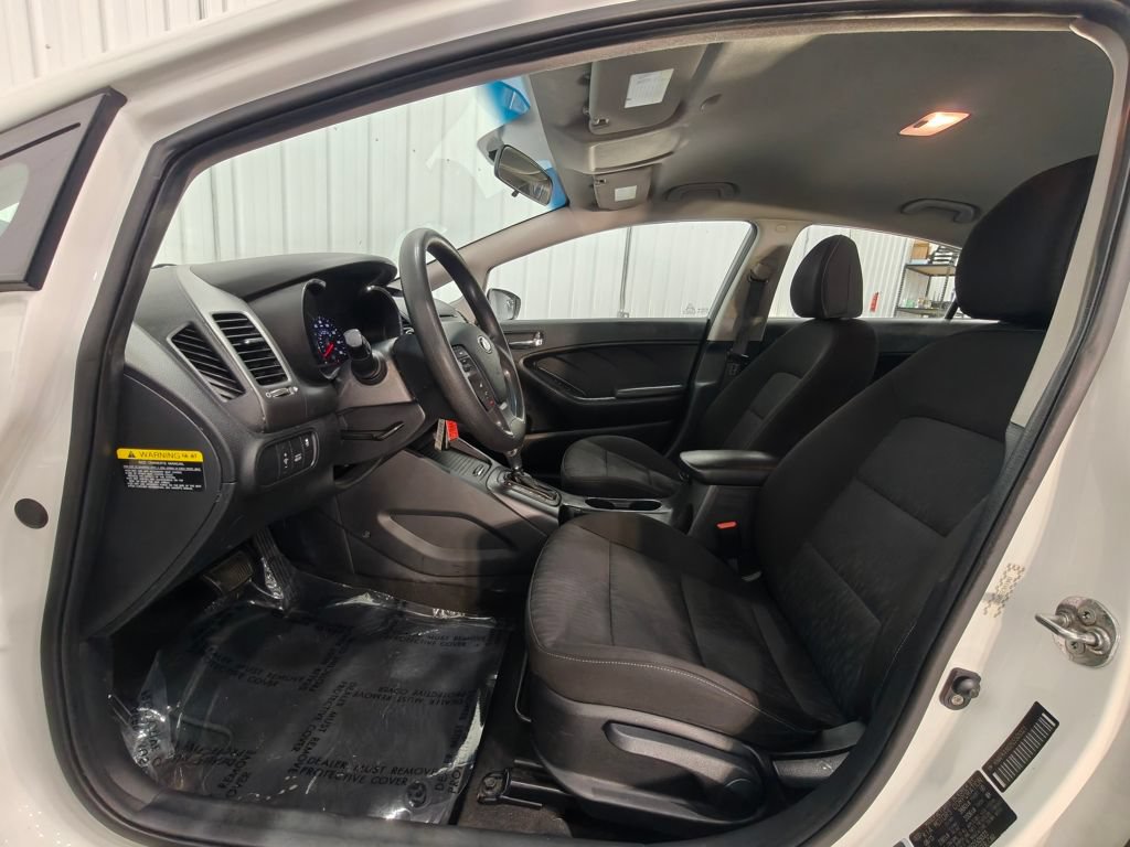 Used 2016 Kia Forte LX FWD image 24