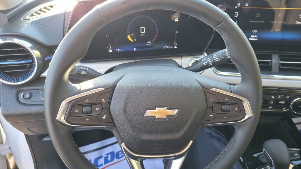 Used 2024 Chevrolet Trax LT w/ Driver Confidence Package FWD image 20