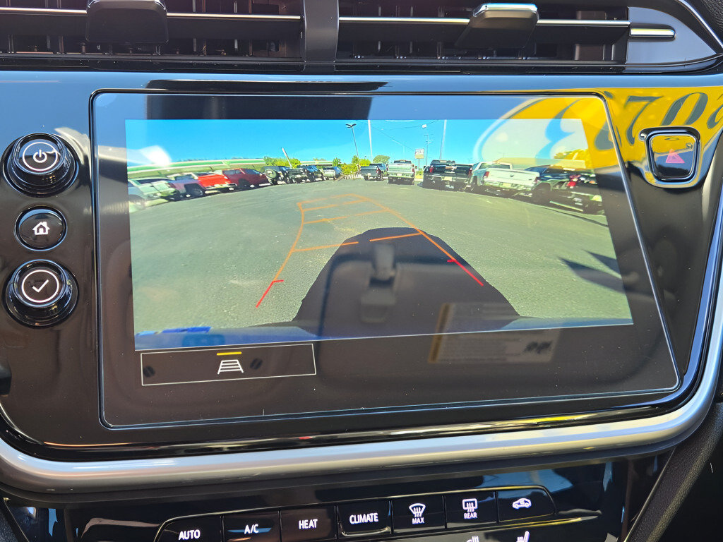 Certified 2023 Chevrolet Bolt EUV LT w/ Comfort Package FWD image 32