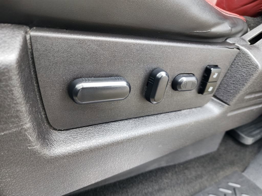 Used 2013 Ford F150 Limited image 12