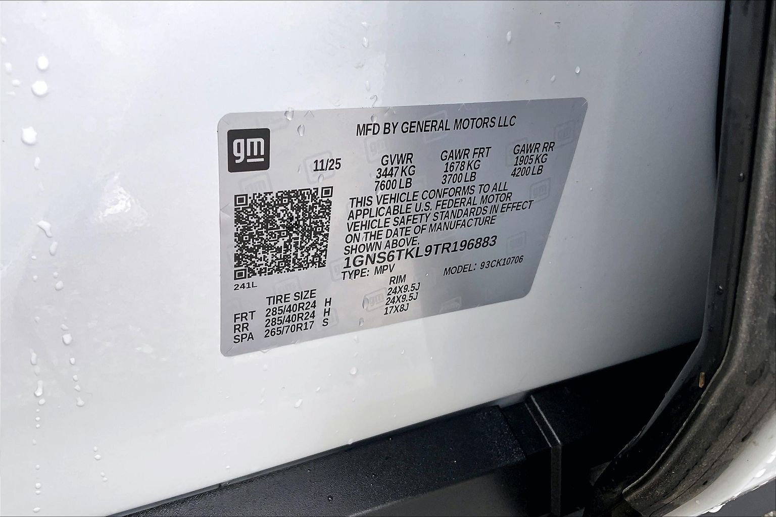 Used 2026 Chevrolet Tahoe High Country AWD/4WD image 37