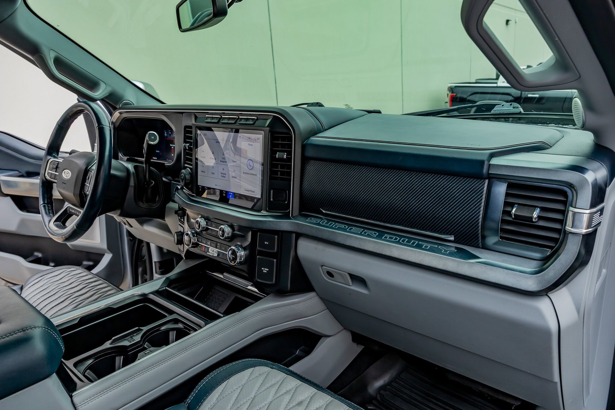 Used 2024 Ford F250 Limited w/ FX4 Off-Road Package AWD/4WD image 18