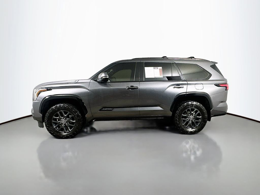 Used 2023 Toyota Sequoia Platinum AWD/4WD image 5