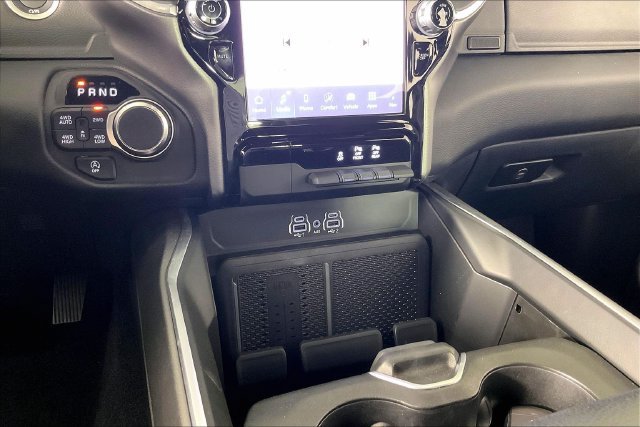 Used 2025 RAM 1500 Big Horn AWD/4WD image 9