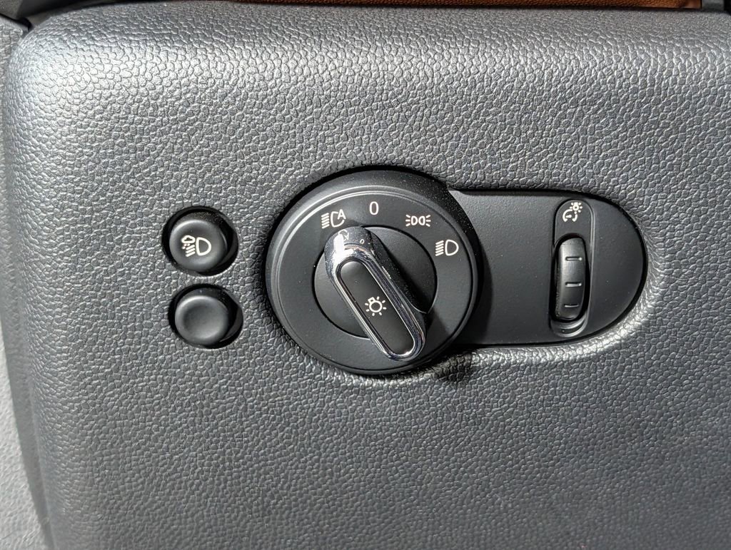 Used 2024 MINI Cooper S FWD image 32