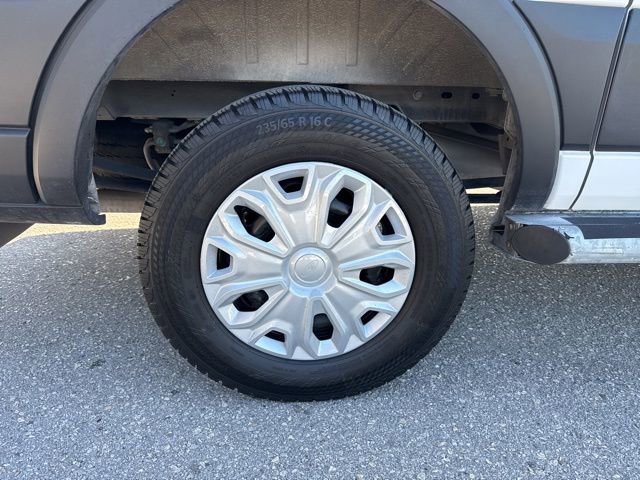 Used 2025 Ford Transit 250 Low Roof w/ Exterior Upgrade Package RWD image 16