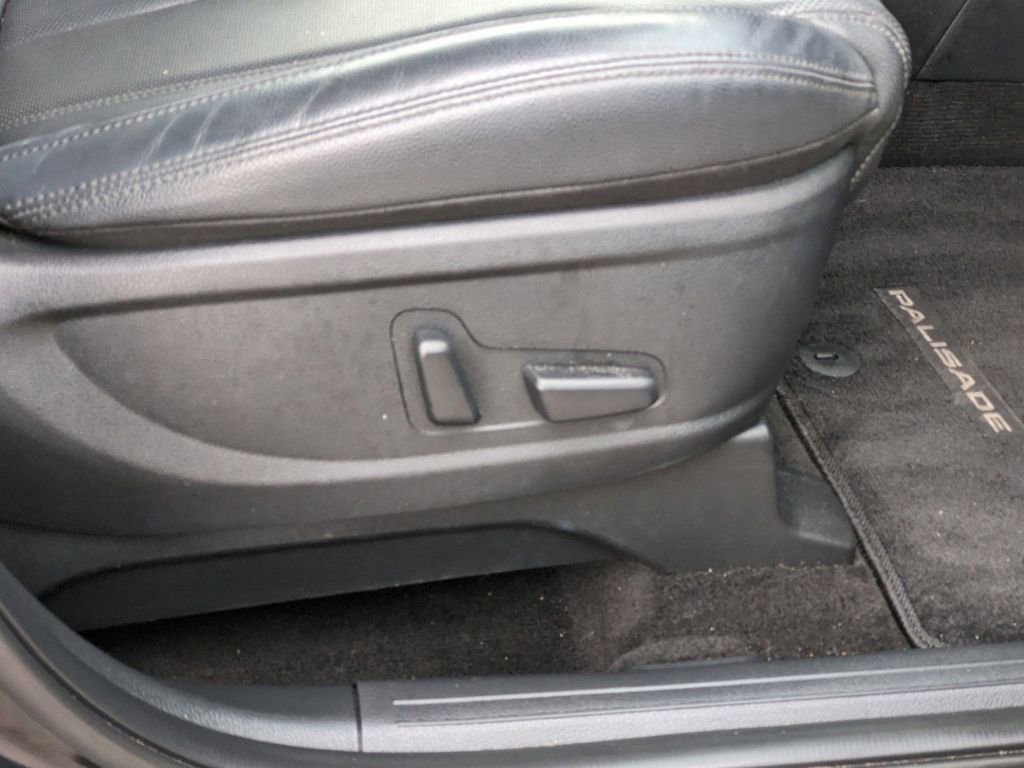 Used 2022 Hyundai Palisade SEL w/ 8P Bench Seat Package image 13