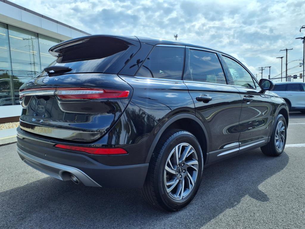 Certified 2023 Lincoln Corsair AWD w/ Equipment Group 101A image 7