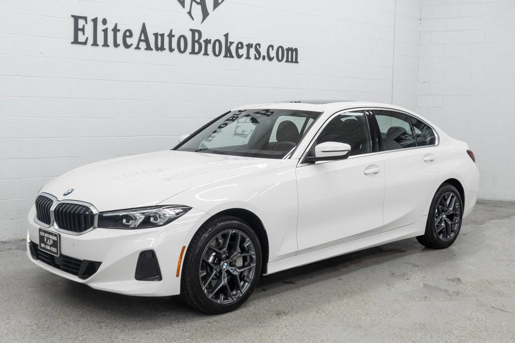 Used 2026 BMW 330i xDrive Sedan AWD/4WD image 40