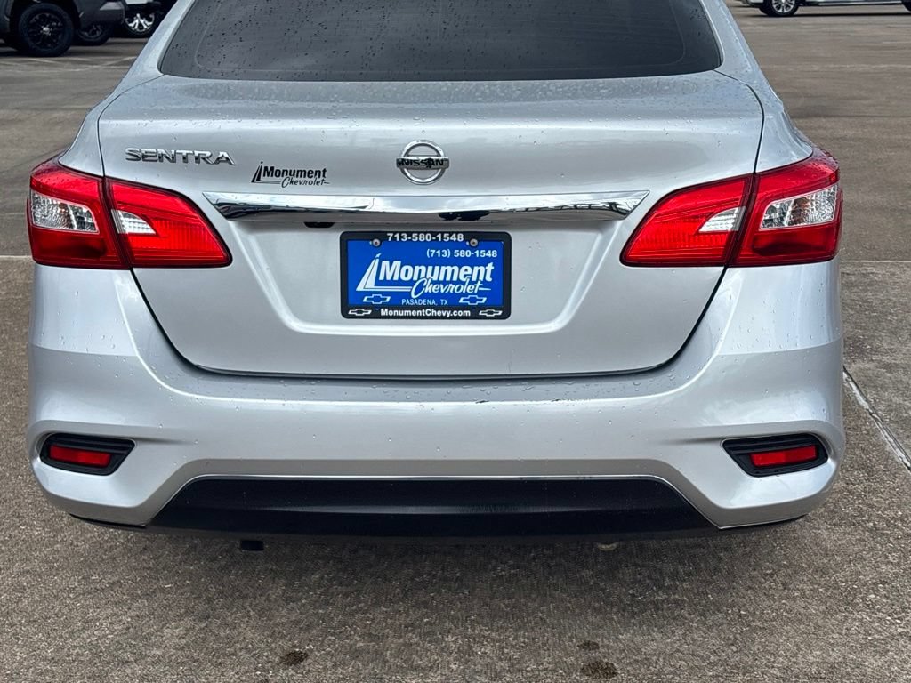 Used 2018 Nissan Sentra S FWD image 12
