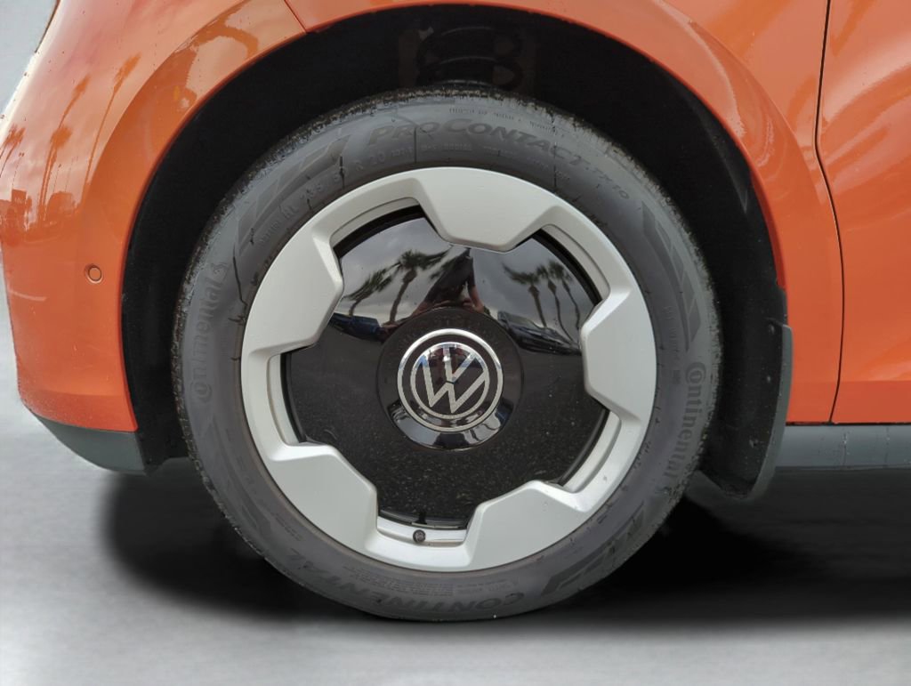 Used 2025 Volkswagen ID. Buzz Pro S Plus RWD image 44