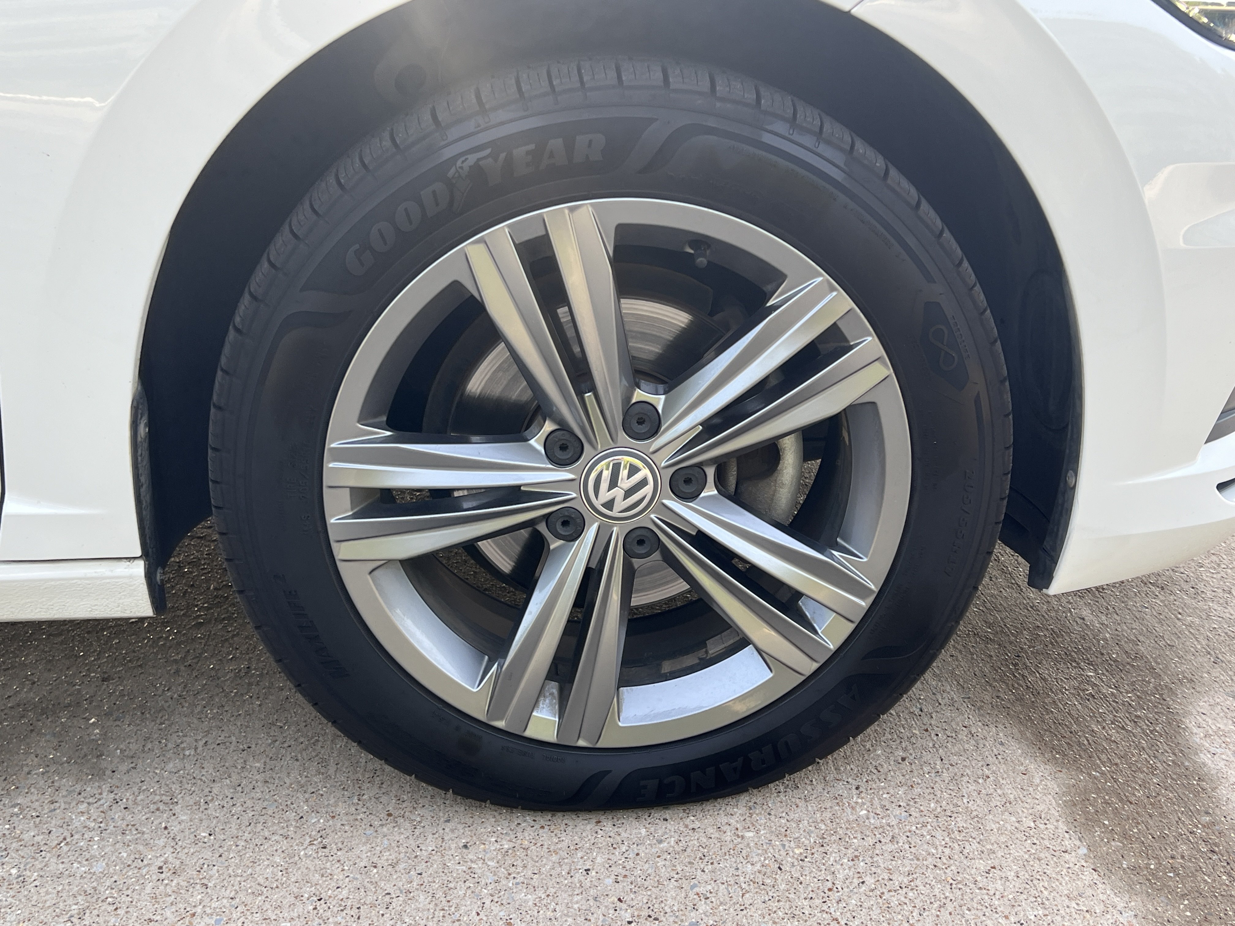 Used 2019 Volkswagen Jetta R-Line FWD image 11