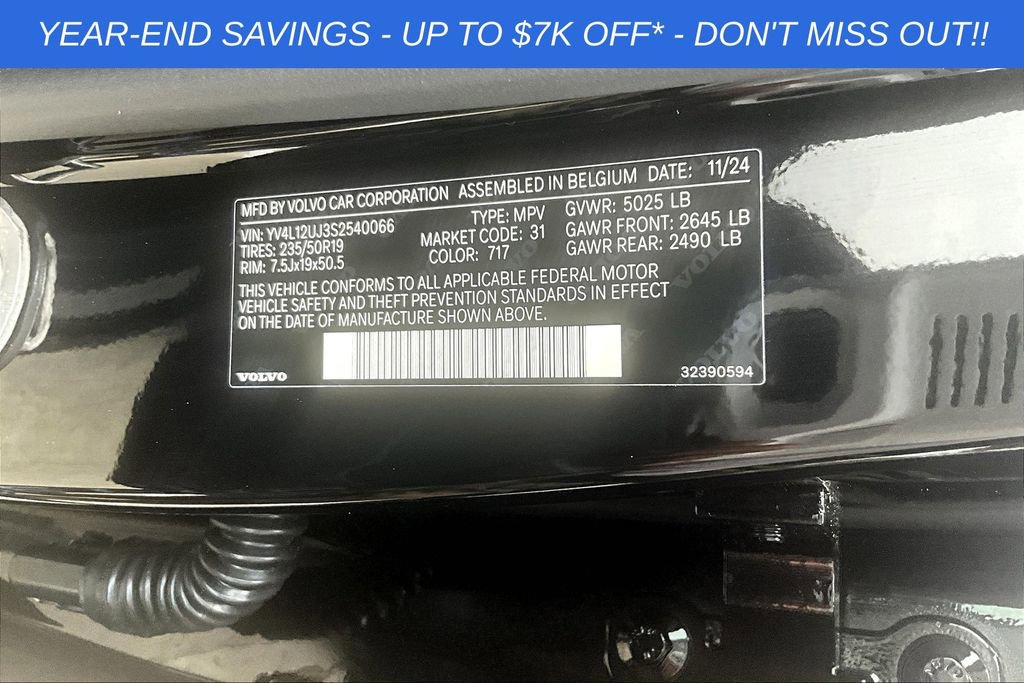 Used 2025 Volvo XC40 B5 Core w/ Protection Package Premier image 27