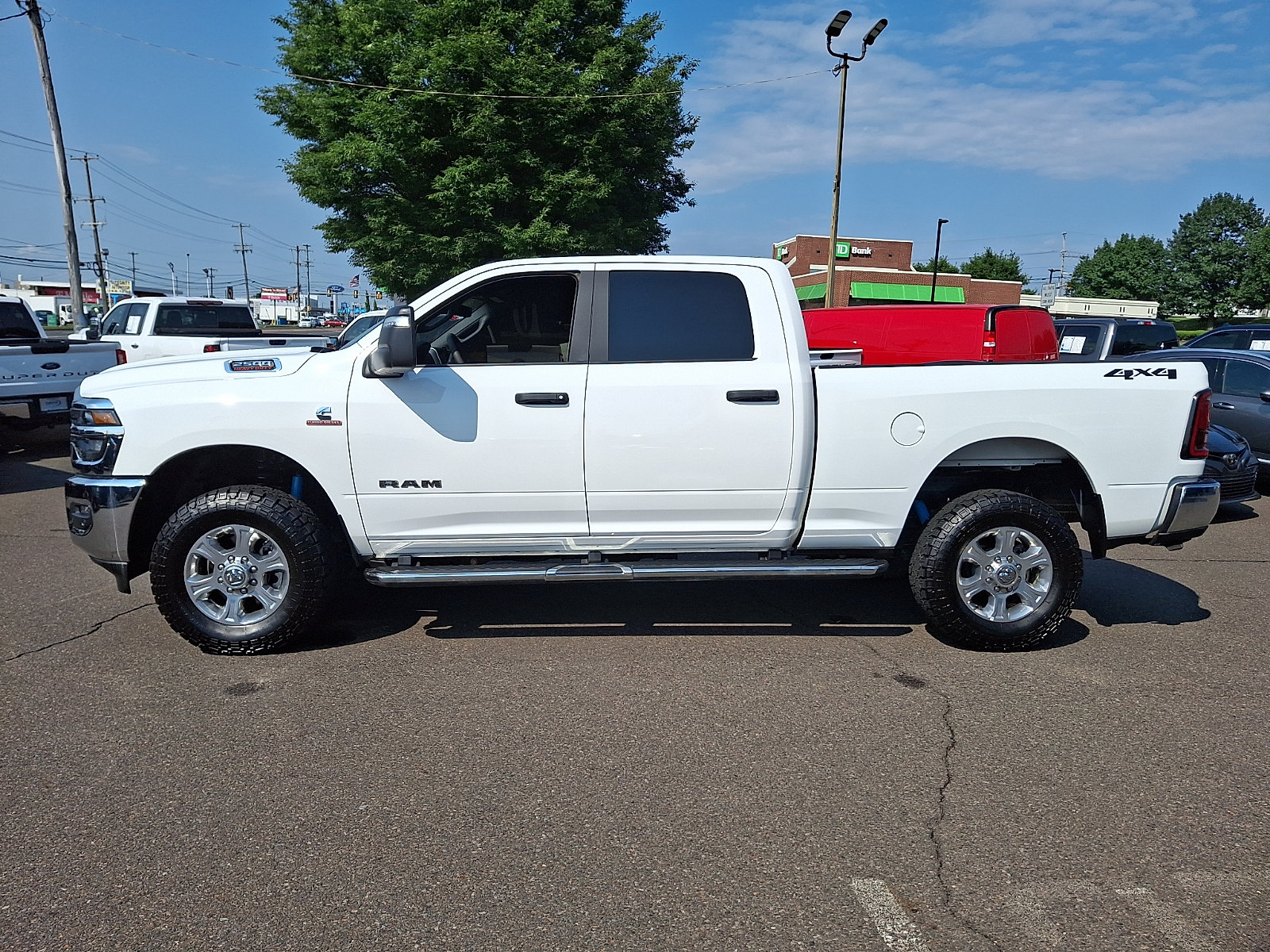 Used 2025 RAM 2500 Big Horn AWD/4WD image 7