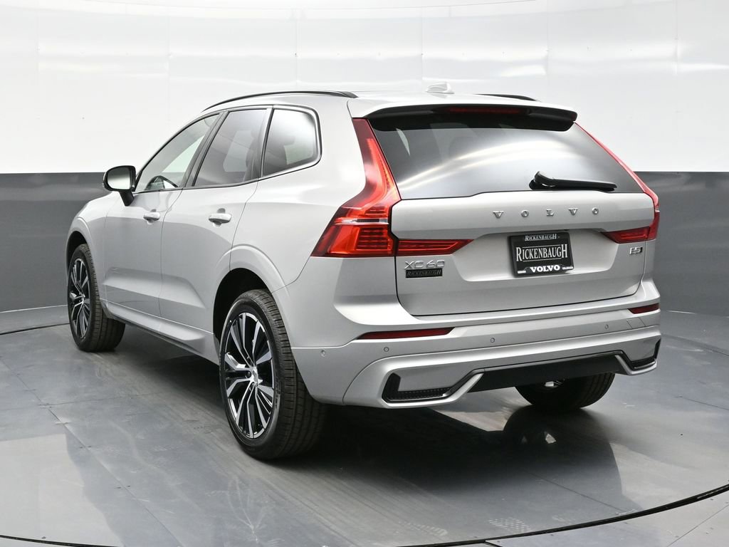Used 2025 Volvo XC60 B5 Plus w/ Climate Package image 5