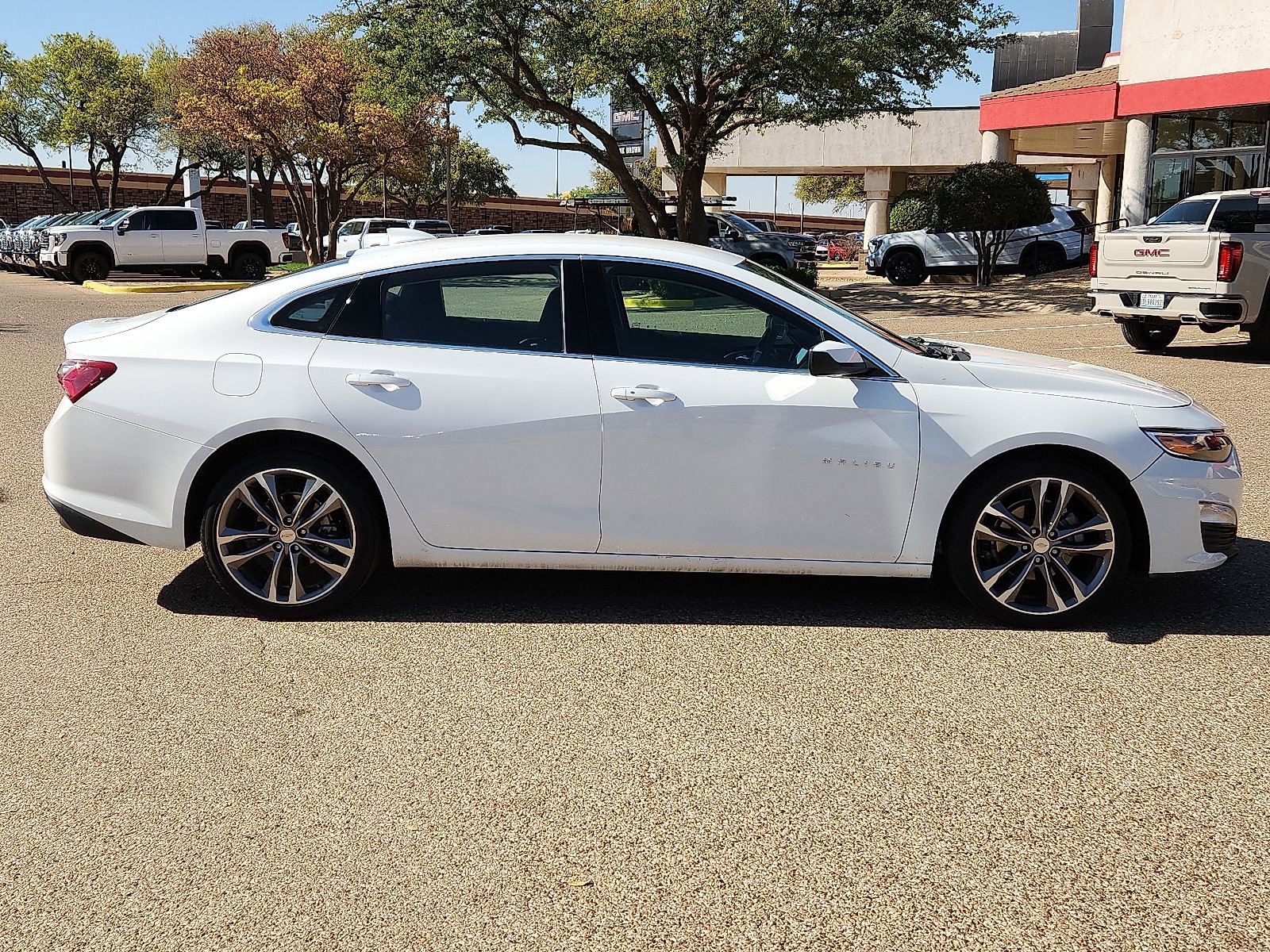 Used 2022 Chevrolet Malibu LT image 5