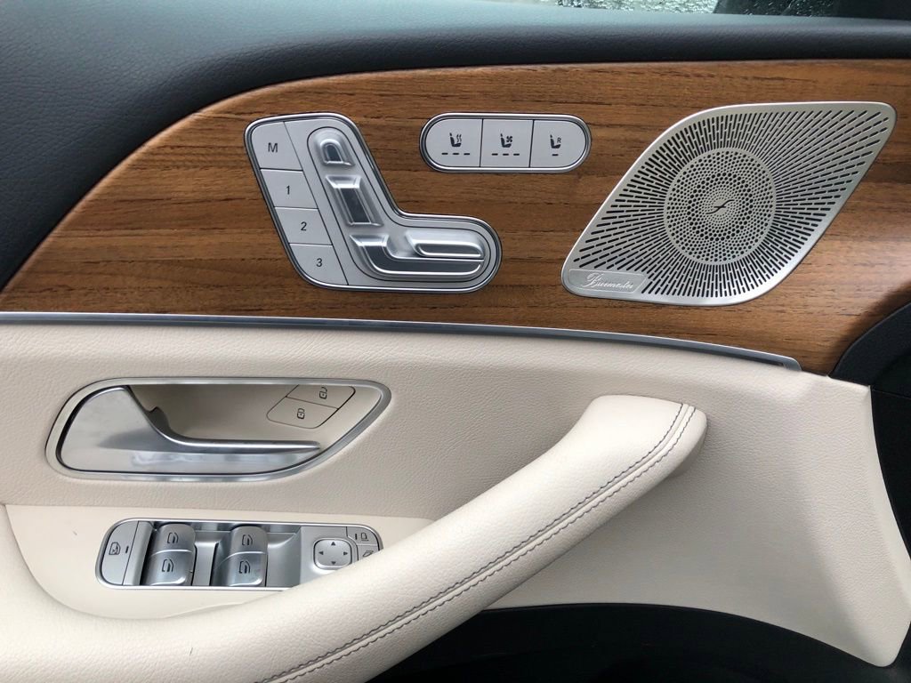 Certified 2022 Mercedes-Benz GLS 450 4MATIC image 11