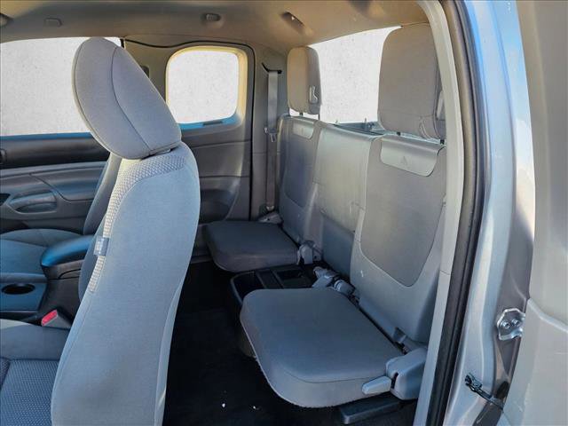 Used 2014 Toyota Tacoma PreRunner image 17