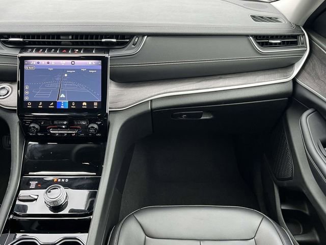 Used 2023 Jeep Grand Cherokee L Limited image 19