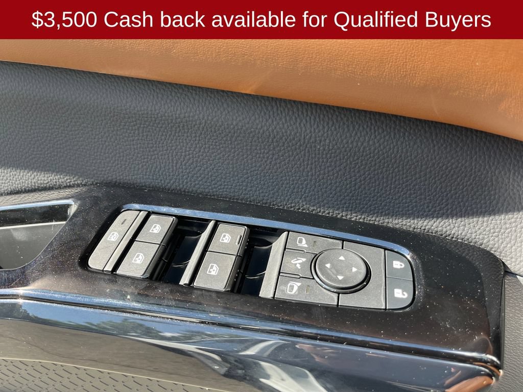 New 2026 Nissan Pathfinder Platinum FWD image 13