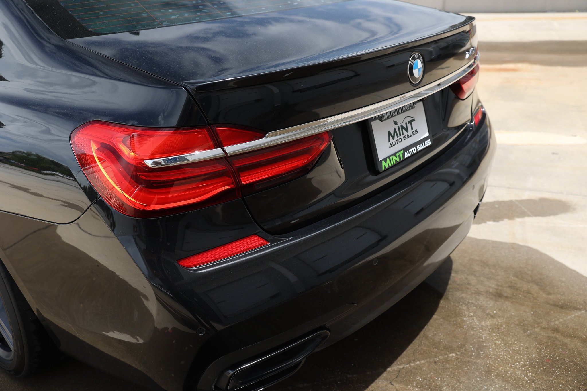 Used 2019 BMW 740i w/ M Sport Package RWD image 53